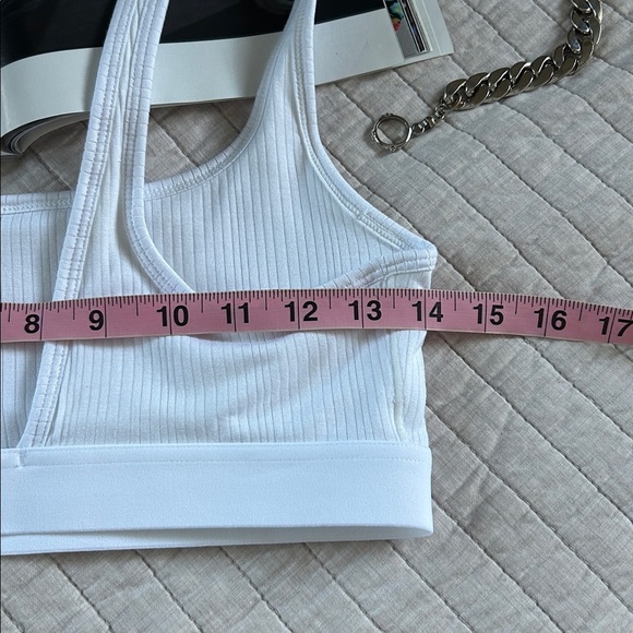 Fabletics luxe 360 white ribbed comfy lounge light support bra top Mβ - Picture 6 of 7